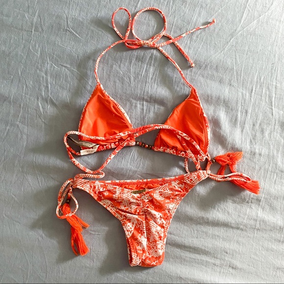 Sofia by VIX | Dana String Bikini with ruching (Top S - Bottom M) - Picture 3 of 6